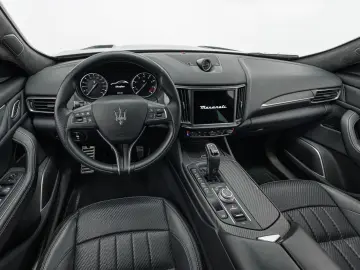 Maserati Levante Trofeo Q4 ZEGNA EDITION