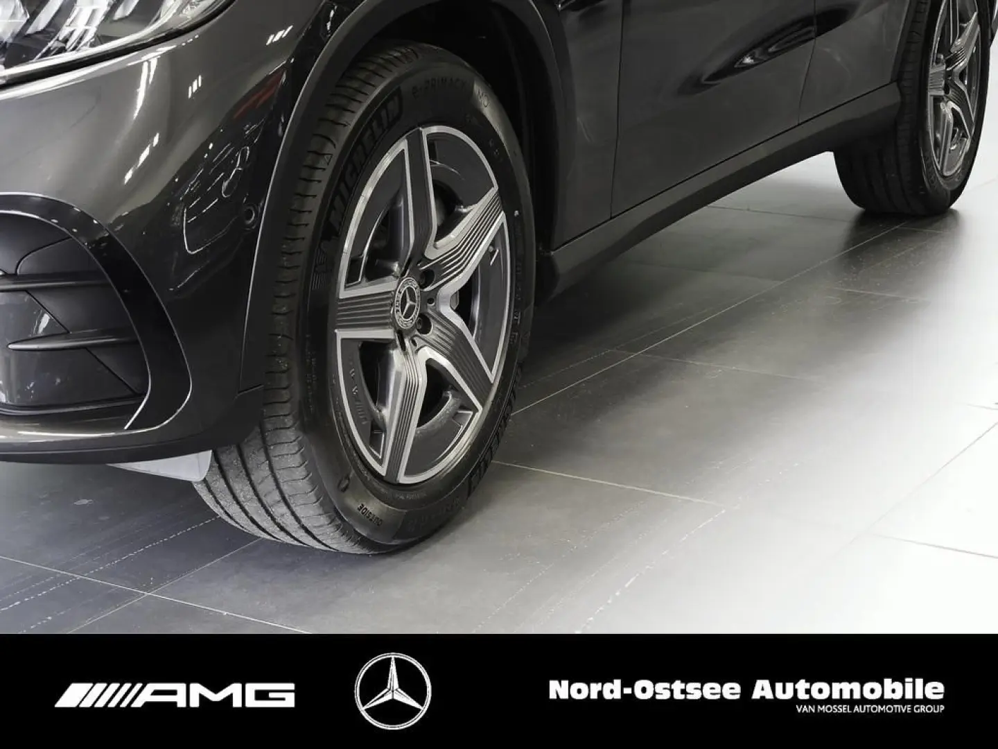 GLC 300 d 4M AMG ADV+ DISTRONIC TOTWINKEL LED