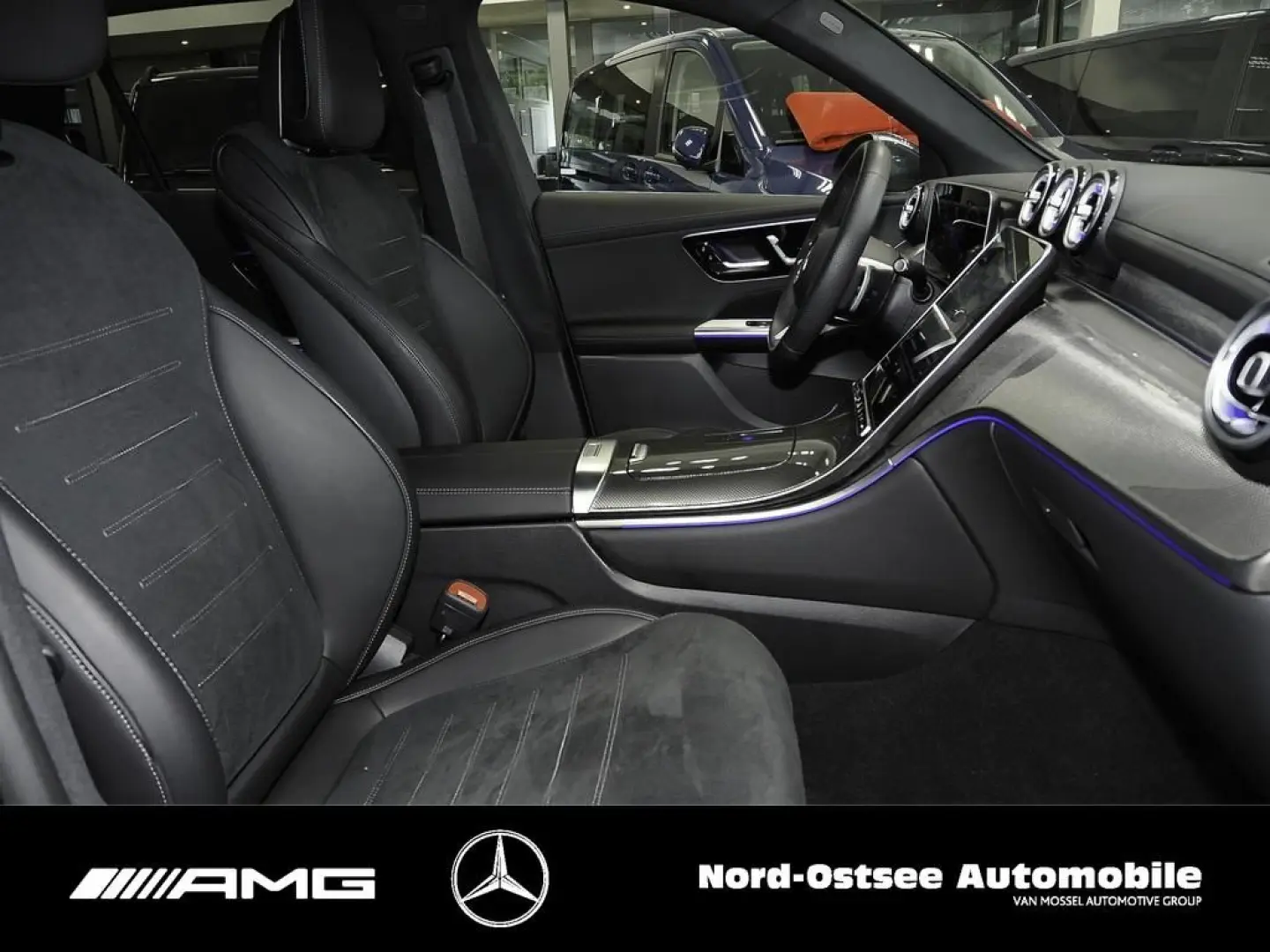 GLC 300 d 4M AMG ADV+ DISTRONIC TOTWINKEL LED