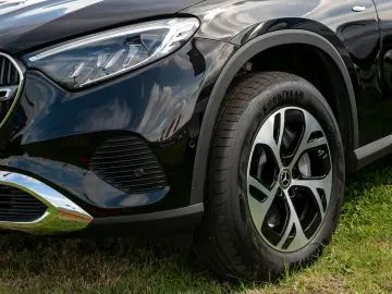 GLC 300 e 4M Avantgarde Advanced Plus AHK Memory
