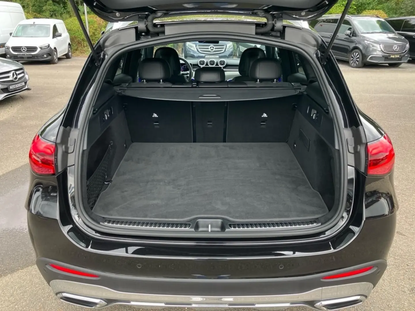 GLC 300 d 4MATIC AMG AHK*Distro*Memory*Easy-Pack