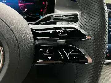 GLC 300 d 4MATIC AMG AHK*Distro*Memory*Easy-Pack