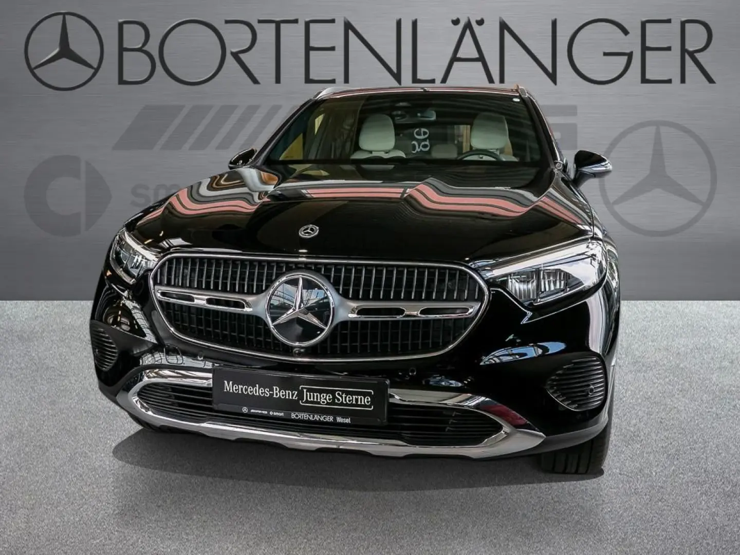 GLC 300 e 4M Avantgarde Advanced Plus AHK
