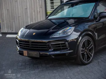 Cayenne 3.0 E-Hybrid Platinum   1st owner   Pano