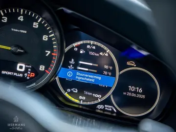 Cayenne 3.0 E-Hybrid Platinum / 1st owner / Pano