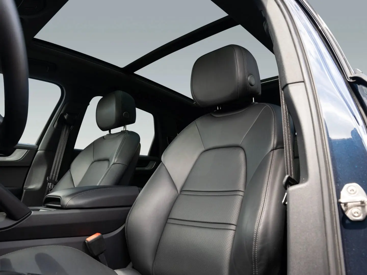 Cayenne E-Hybrid BOSE AHK 14 Wege Sitze 21 Zoll