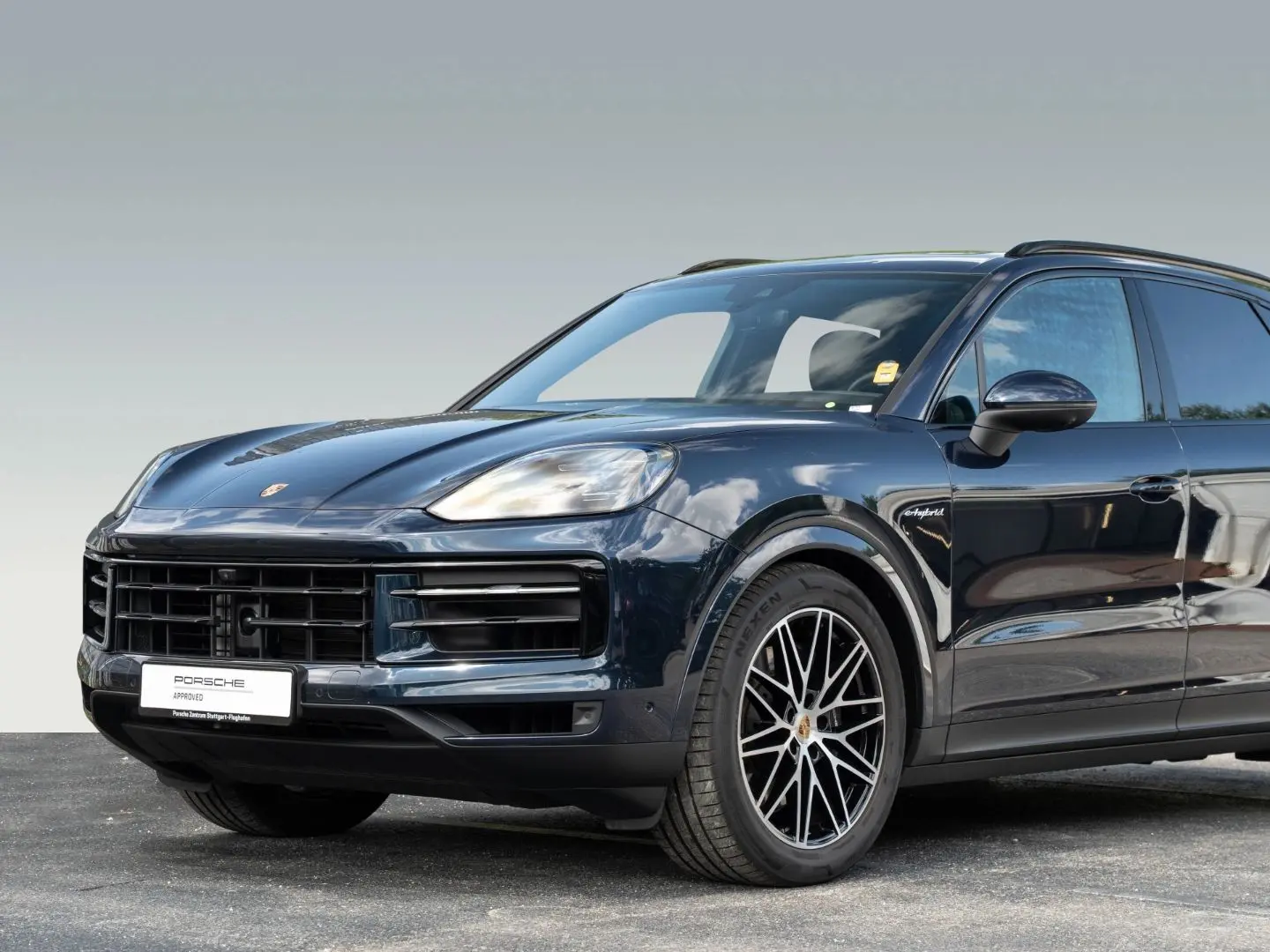 Cayenne E-Hybrid BOSE AHK 14 Wege Sitze 21 Zoll