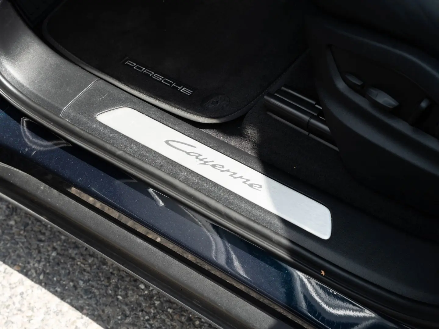 Cayenne E-Hybrid BOSE AHK 14 Wege Sitze 21 Zoll