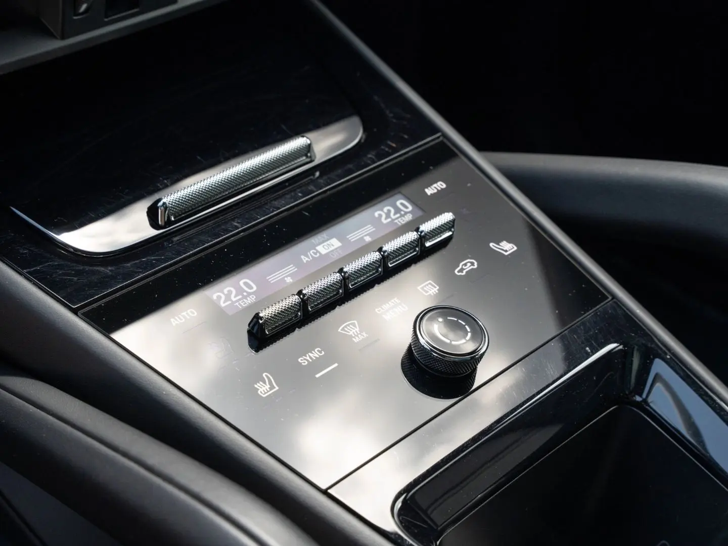 Cayenne E-Hybrid BOSE AHK 14 Wege Sitze 21 Zoll