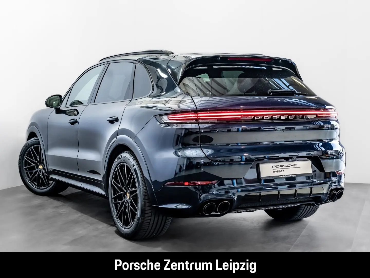 Cayenne SportDesign HeadUp HD-Matrix AHK Bose 18
