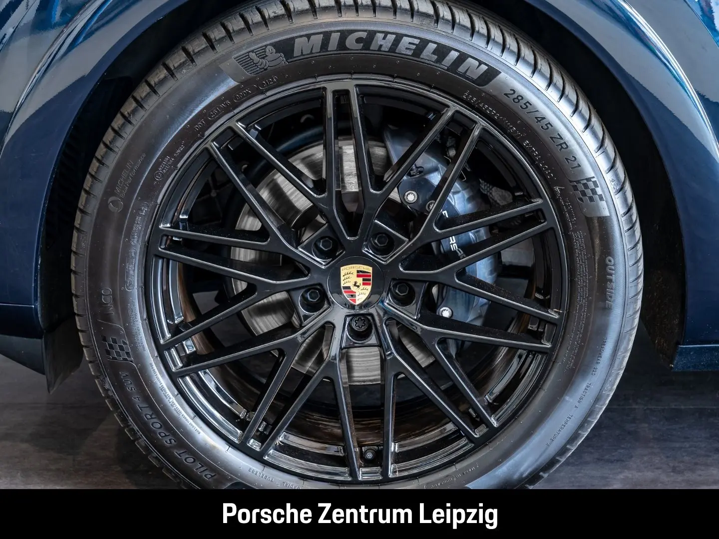 Cayenne SportDesign HeadUp HD-Matrix AHK Bose 18