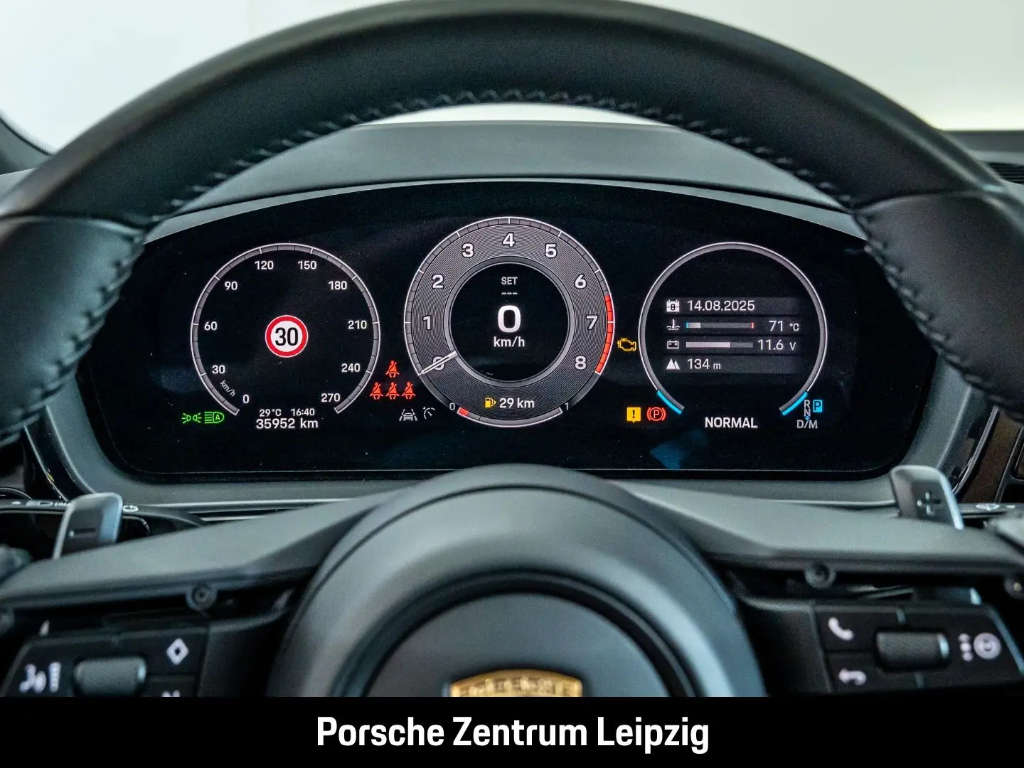 Cayenne SportDesign HeadUp HD-Matrix AHK Bose 18