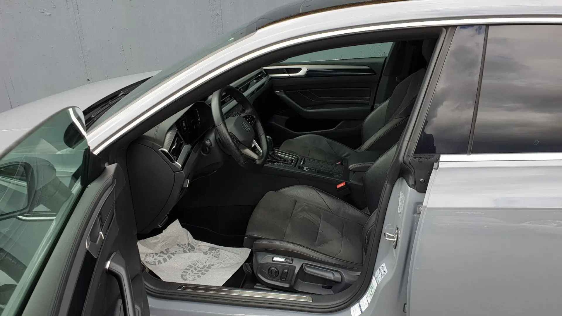 Arteon 2.0TSI DSG 3 x R-Line Pano/Virtual/360/19
