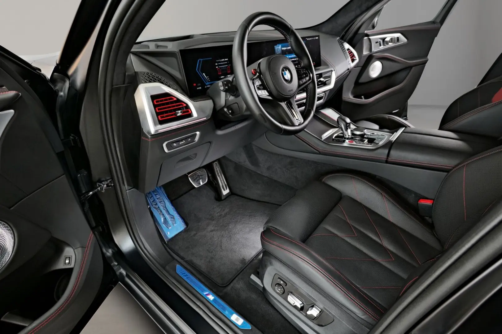 XM Label V8 / MASSAGE / CARBON /BOWERS & WILKINS