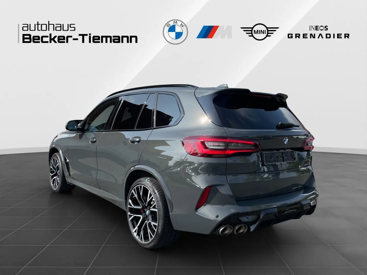 X5 M *COMPETITION*SERVICE INKL. PLUS*SKY LOUNGE*