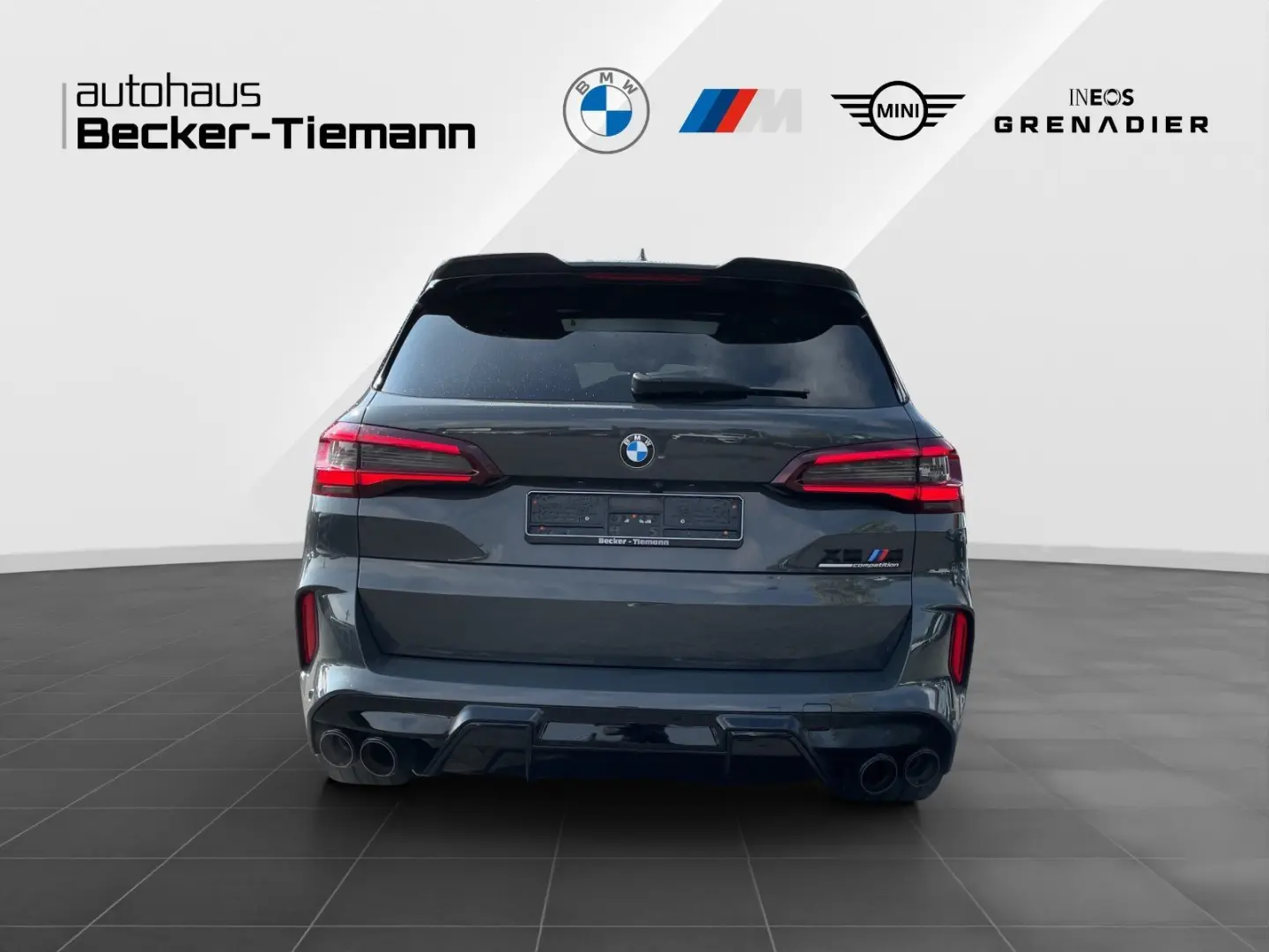 X5 M *COMPETITION*SERVICE INKL. PLUS*SKY LOUNGE*