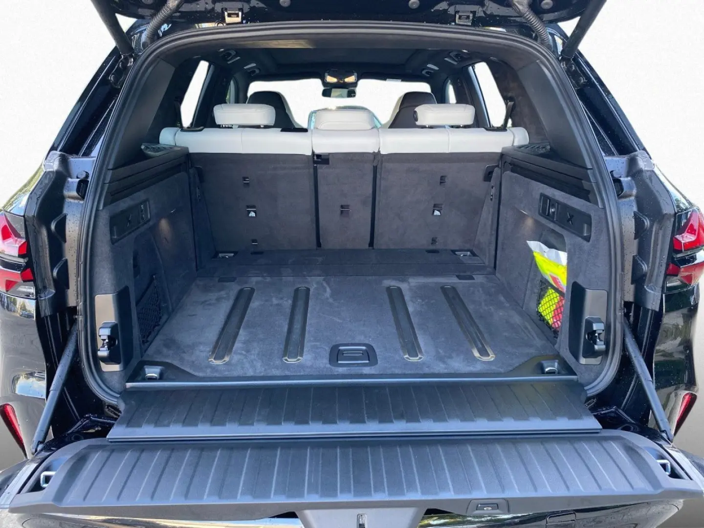 BMW X5 M DA/PA-Prof,B&W,Massage,SoftClose,Sky,AHK,22