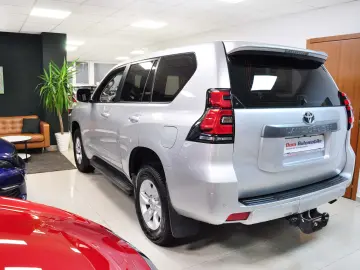 Toyota Land Cruiser 150 d-4d AT  4x4  TVA deductibil