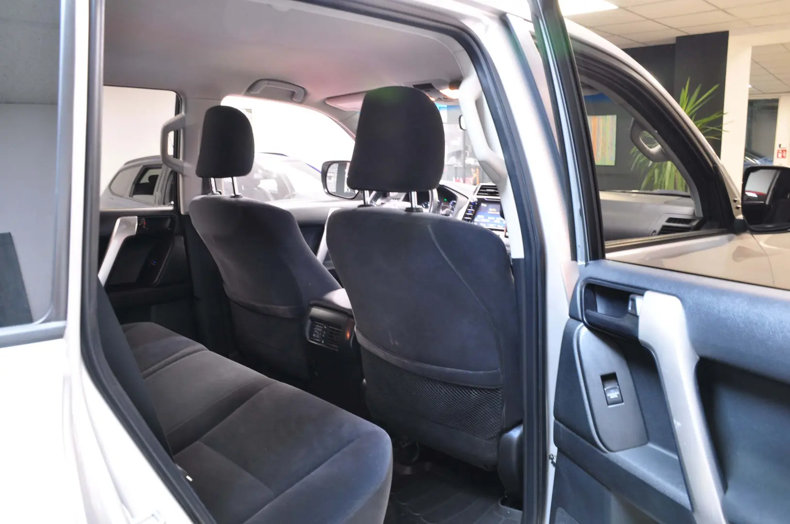 Toyota Land Cruiser 150 d-4d AT  4x4  TVA deductibil