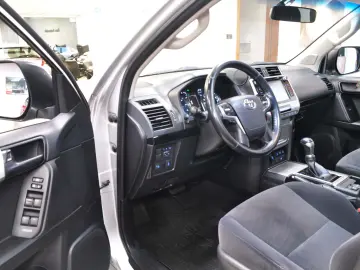 Toyota Land Cruiser 150 d-4d AT  4x4  TVA deductibil