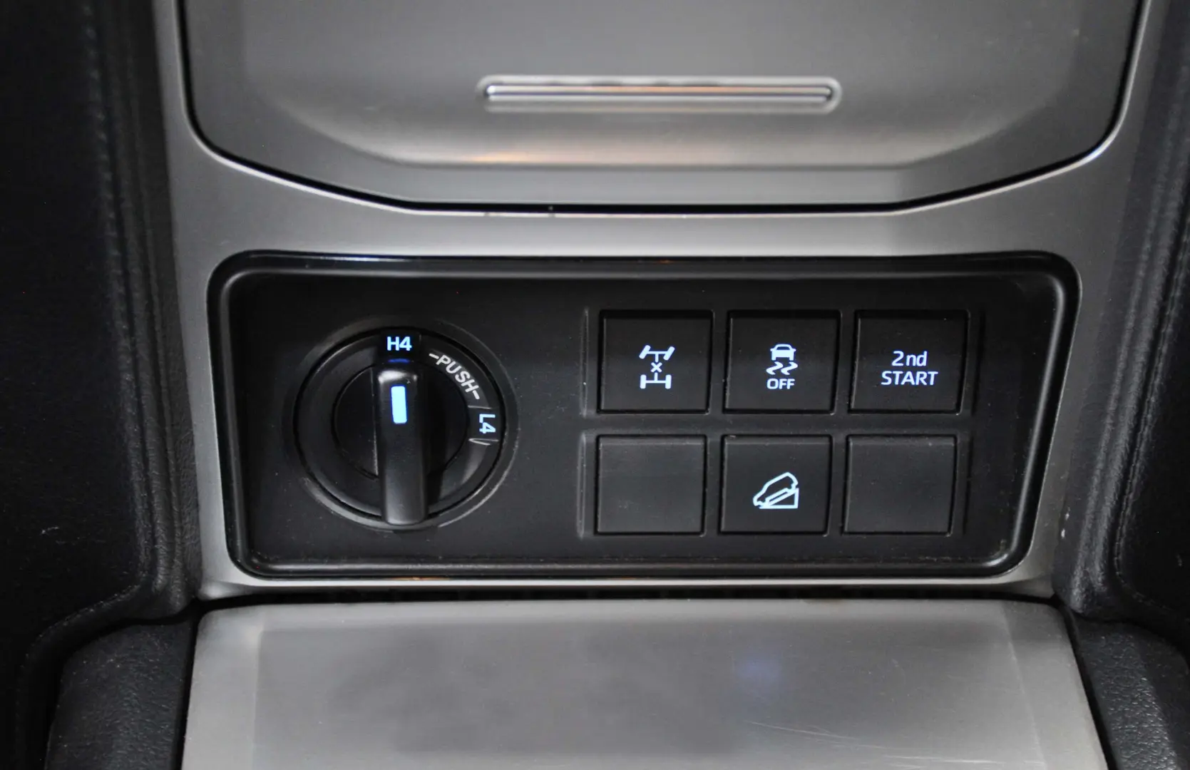 Toyota Land Cruiser 150 d-4d AT  4x4  TVA deductibil