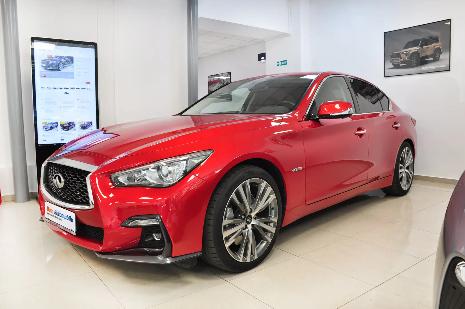 INFINITI Q50 HYBRID AWD V6 3.5L V6 364 CP