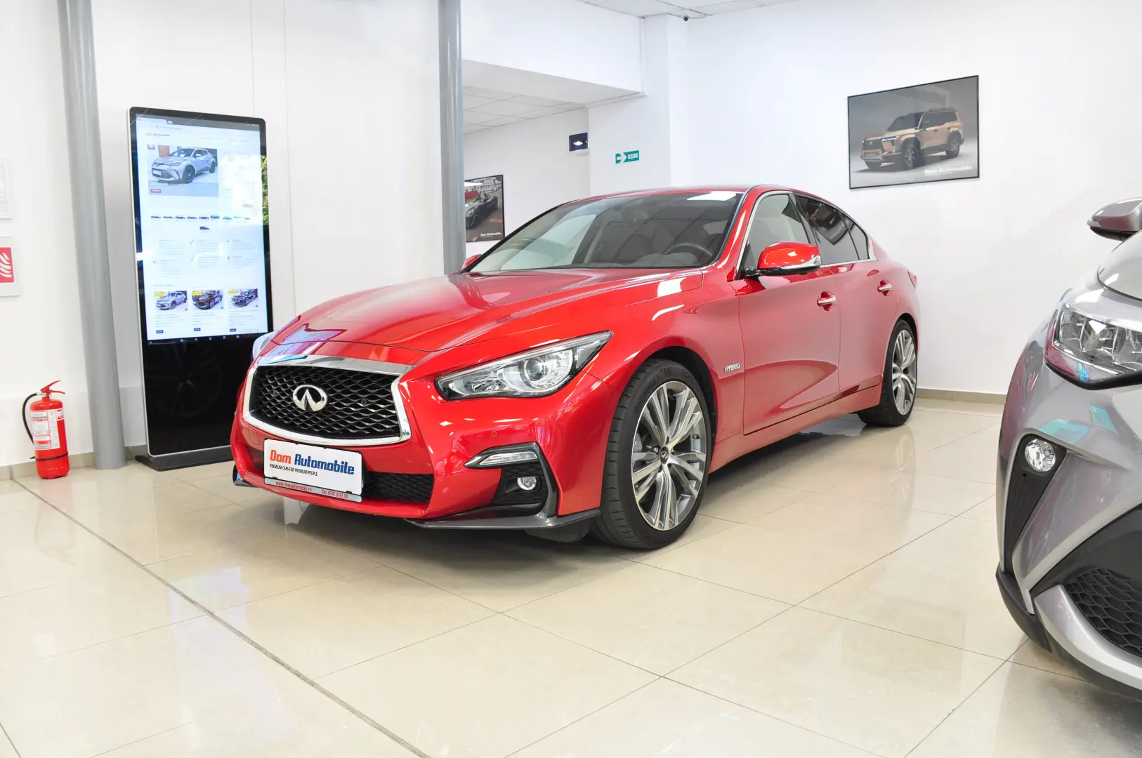 INFINITI Q50 HYBRID AWD V6 3.5L V6 364 CP