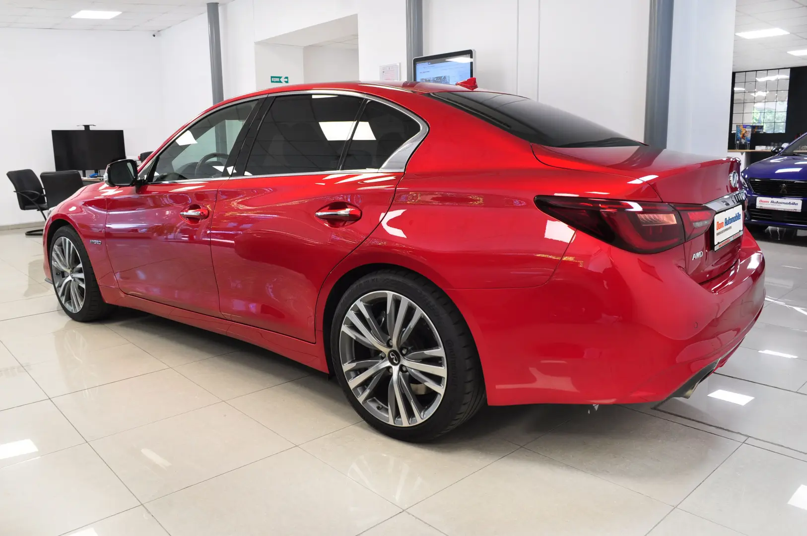 INFINITI Q50 HYBRID AWD V6 3.5L V6 364 CP
