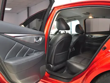 INFINITI Q50 HYBRID AWD V6 3.5L V6 364 CP