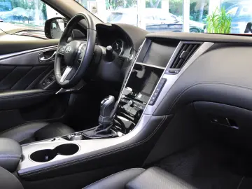 INFINITI Q50 HYBRID AWD V6 3.5L V6 364 CP