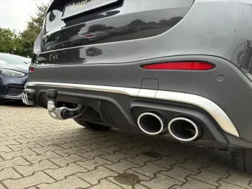 AMG GLC 43 4M Distr Pano 360° HUD AHK Burm.3D