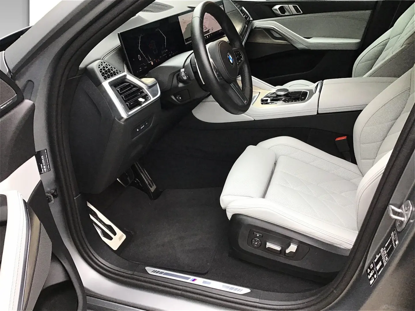 X6 xDrive30d M Sport Paket Pro-Iconic Glow-M Spo