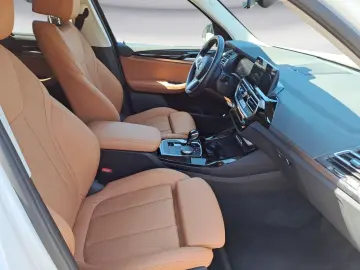 X3 xDrive20d Aut. Navi AHK Komfortzugang Lenkrad