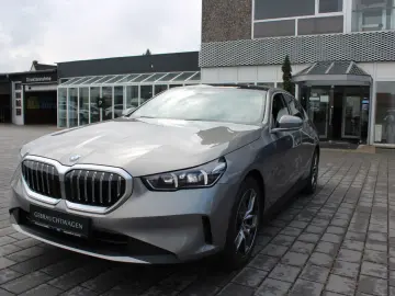 520d xDrive STANDHEIZUNG 360 PANO Bowers&Wilkins