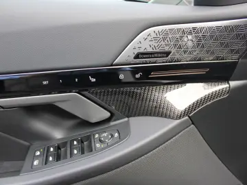 520d xDrive*STANDHEIZUNG*360*PANO*Bowers&Wilkins