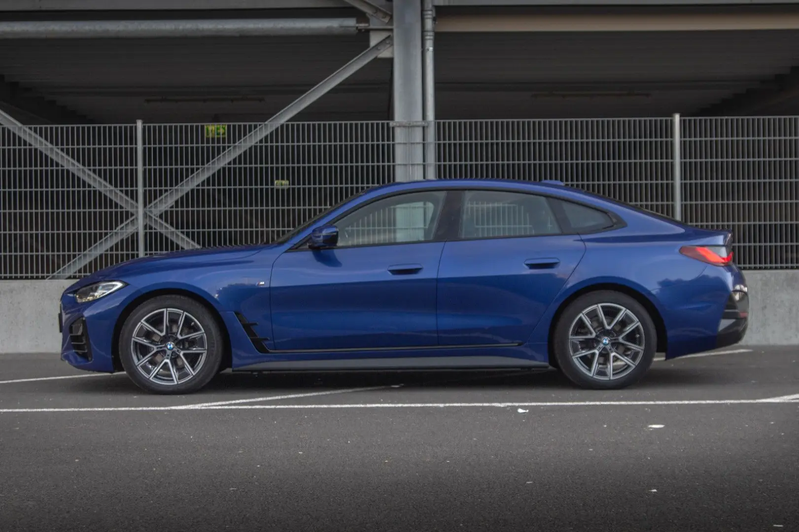 420d xDrive GC*M-Sport*Kamera*HUD*PORTIMAO BLAU!