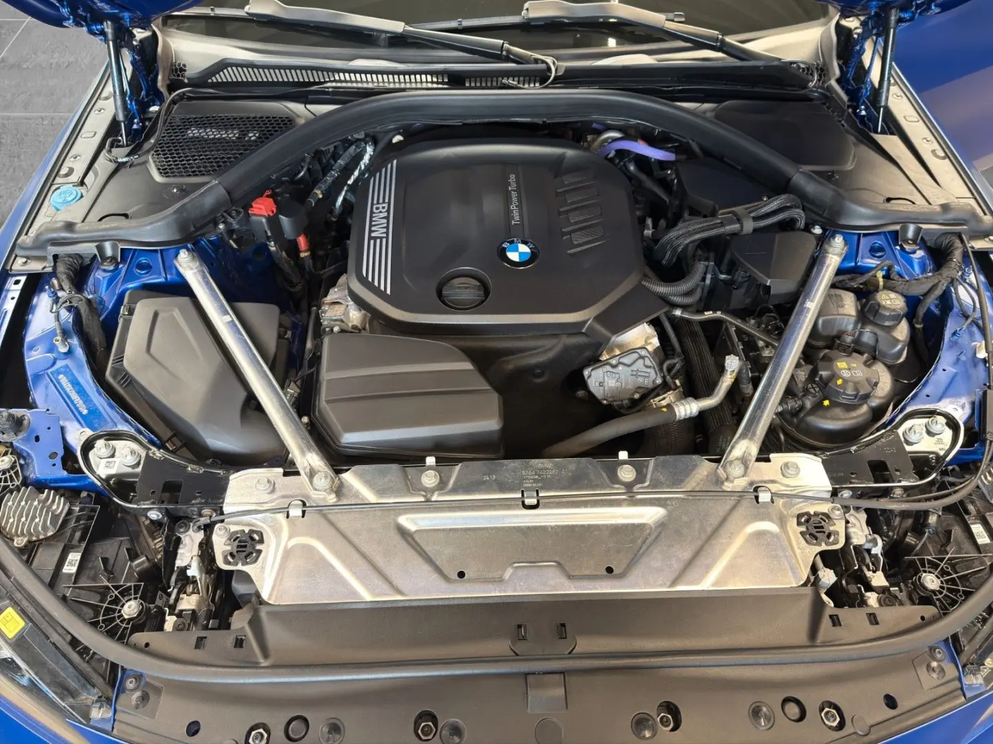 420d Gran Coupe xDrive ACC AHK Laserlicht H&K
