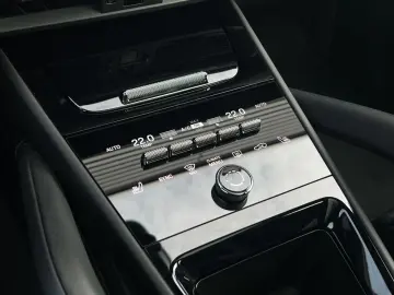 Cayenne E-Hybrid | Surround View | Panorama |