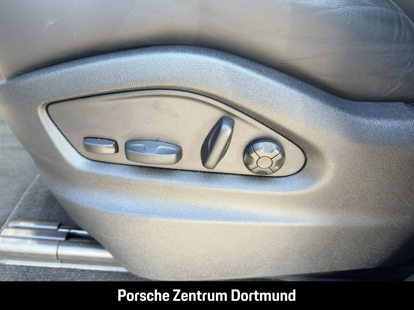 Cayenne E-Hybrid Platinum Edition Panorama BOSE