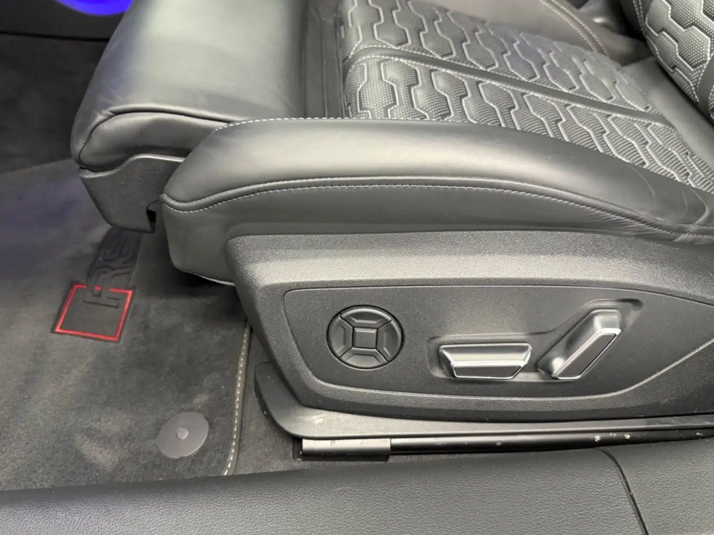RS7 4.0 TFSI V8 Performance*Carbon*B&O*305km/h*