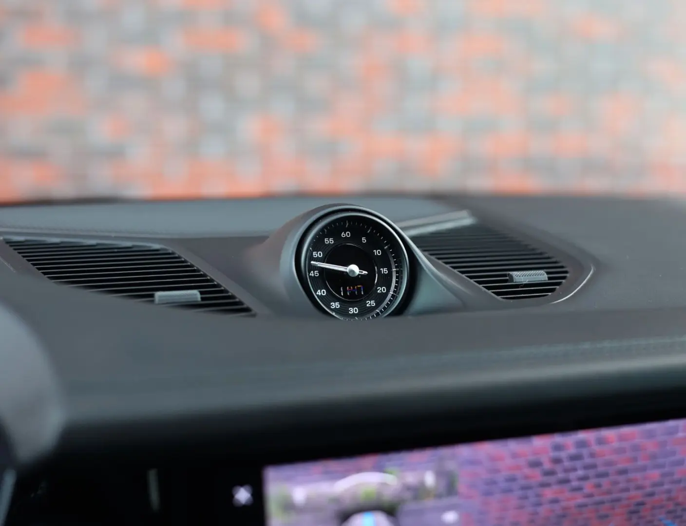 Cayenne E-Hybrid | Pas.Display - Pano - AHK