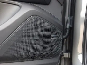 Cayenne E-Hybrid | Pas.Display - Pano - AHK