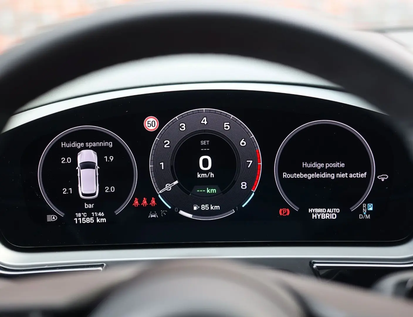 Cayenne E-Hybrid | Pas.Display - Pano - AHK