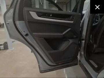 Cayenne E-Hybrid*Luft*AHK*Pano*InnoDrive*BOSE*