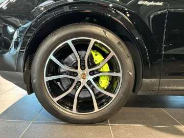 Cayenne E-Hybrid Coupe LED-Matrix InnoDrive BOSE