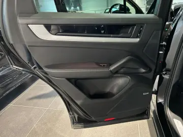 Cayenne E-Hybrid Coupe LED-Matrix InnoDrive BOSE