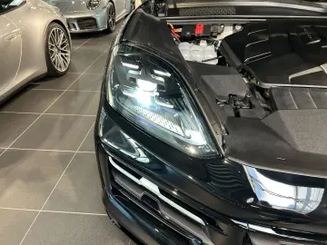 Cayenne E-Hybrid Coupe LED-Matrix InnoDrive BOSE