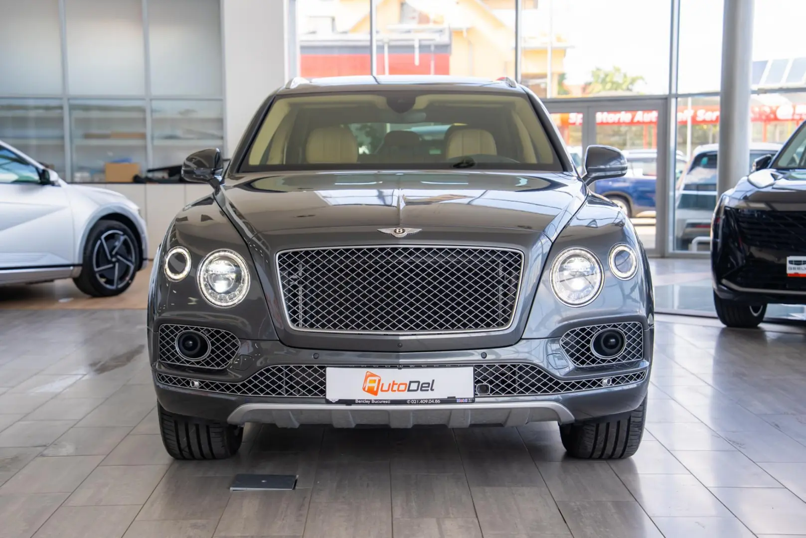 Bentley Bentayga V8 Centenary