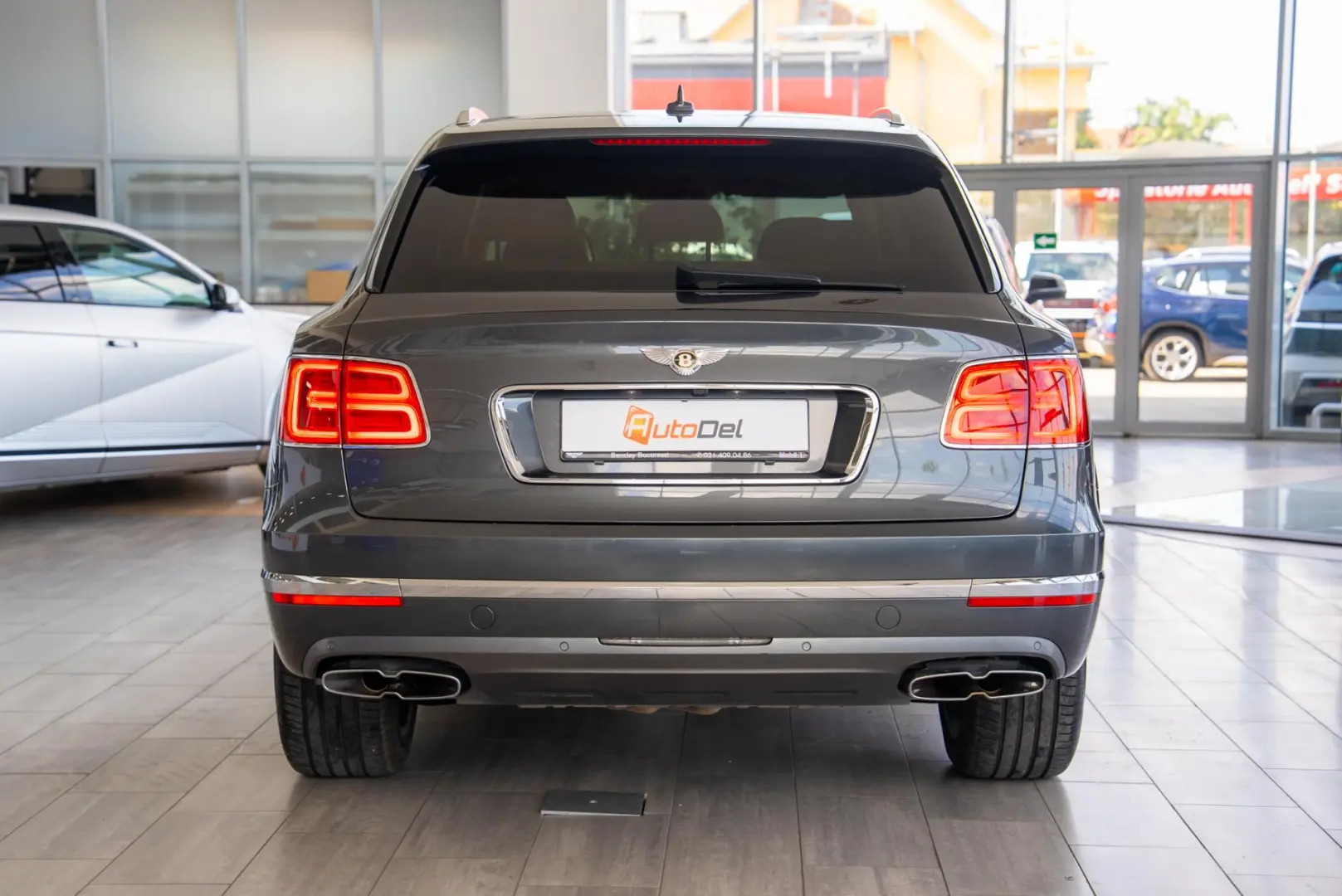 Bentley Bentayga V8 Centenary