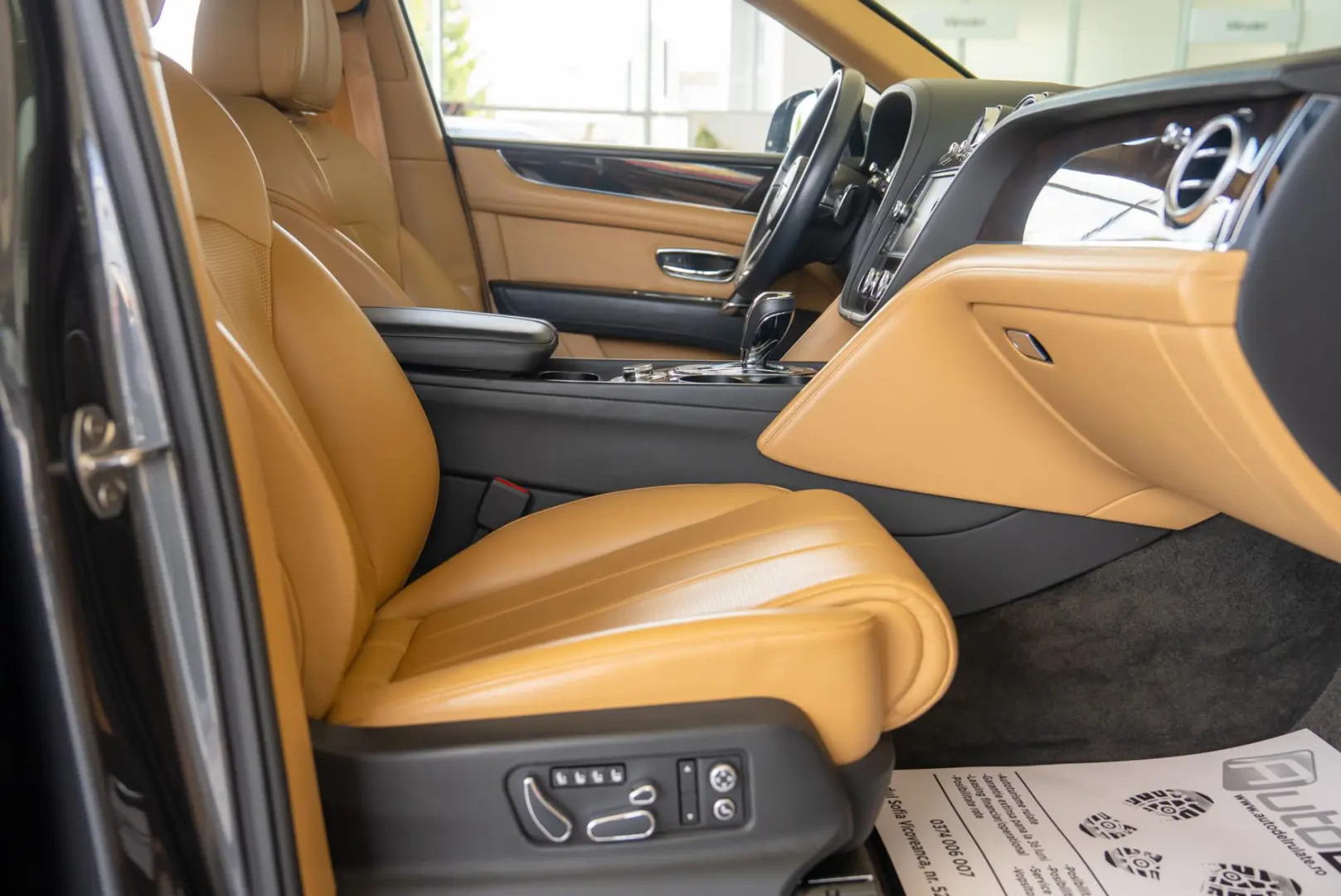 Bentley Bentayga V8 Centenary